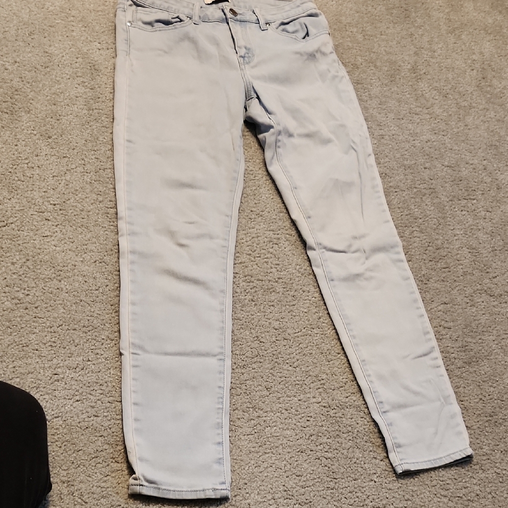 Jeans Size 28